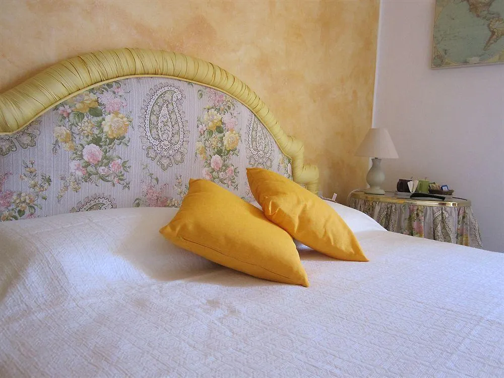 **  Hotel Ristorante Il Caminetto Diano Marina Italië