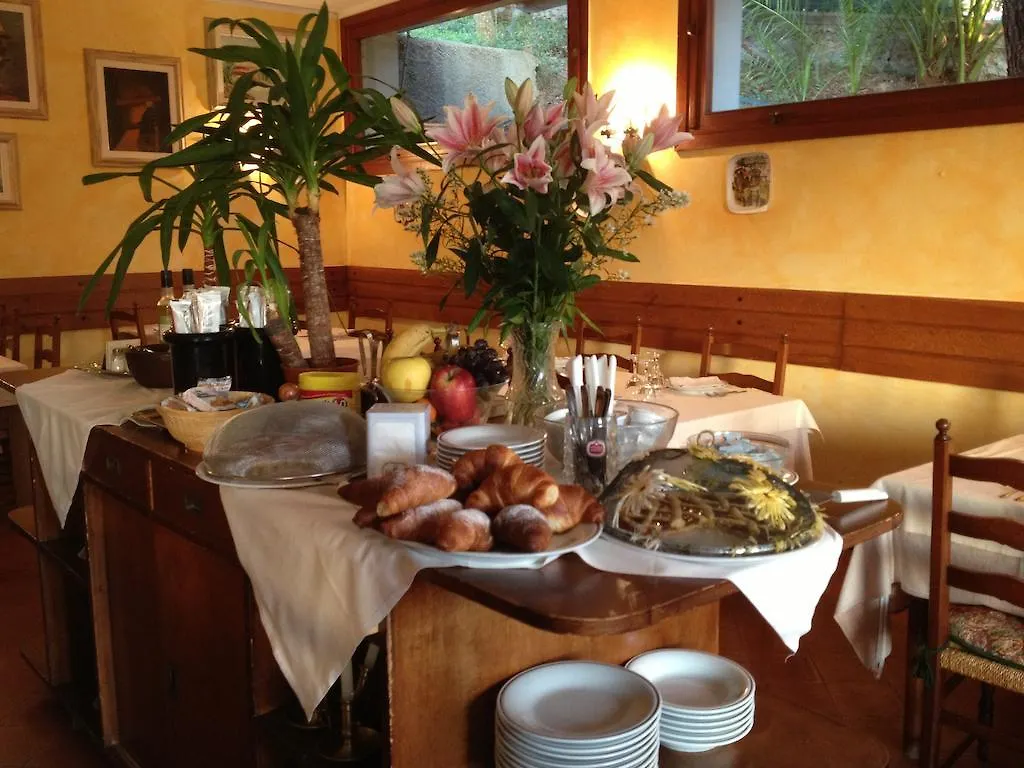 Hotel Ristorante Il Caminetto Diano Marina